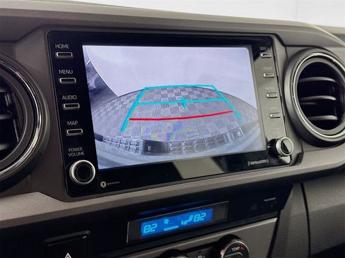 Used 2021 Toyota Tacoma TRD Off-Road image 11