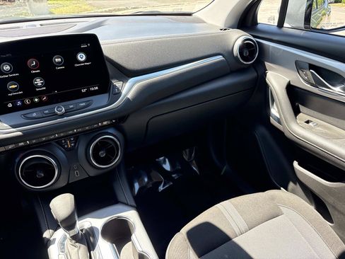 Used 2025 Chevrolet Blazer LT AWD/4WD image 27