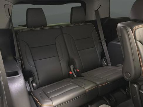 Used 2023 GMC Acadia AT4 w/ Preferred Package AWD/4WD image 26