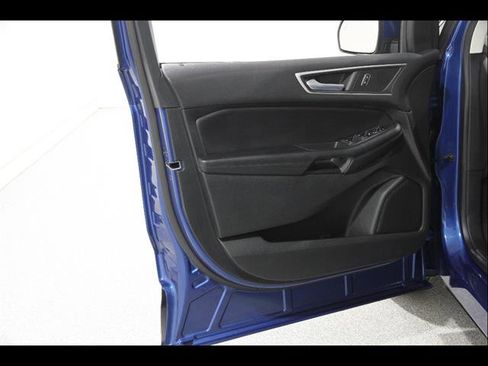 Certified 2023 Ford Edge SEL w/ Cargo Accessory Package AWD/4WD image 4