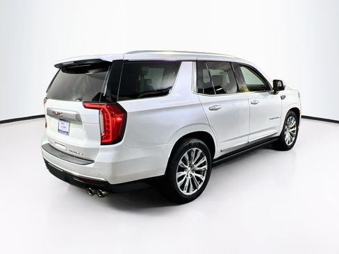 Used 2022 GMC Yukon Denali w/ Advanced Technology Package AWD/4WD image 5