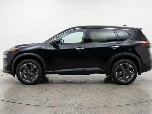 Used 2025 Nissan Rogue SV image 5