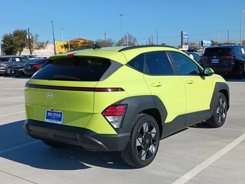 Used 2024 Hyundai Kona SEL image 3