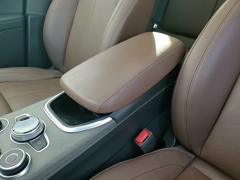 Used 2023 Alfa Romeo Stelvio Ti w/ Active Assist Plus Package image 31