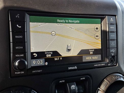 Used 2017 Jeep Wrangler Unlimited Sahara image 13