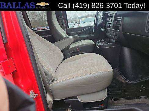 Certified 2016 Chevrolet Express 3500 LT w/ LT Preferred Equipment Group RWD image 29