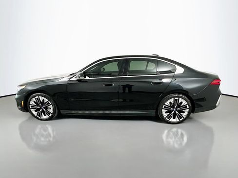 Used 2024 BMW i5 eDrive40i w/ Convenience Package RWD image 8