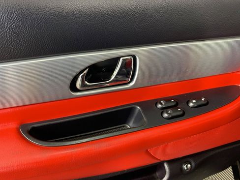 Used 2004 Ford Thunderbird image 14