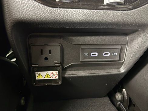 Used 2026 Jeep Grand Cherokee Altitude AWD/4WD image 37