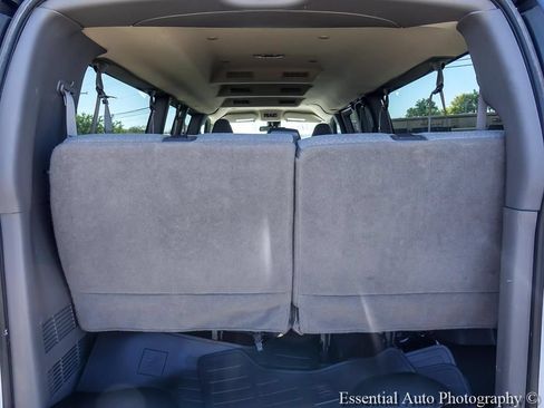 Used 2024 Chevrolet Express 3500 LT w/ LT Preferred Equipment Group RWD image 18
