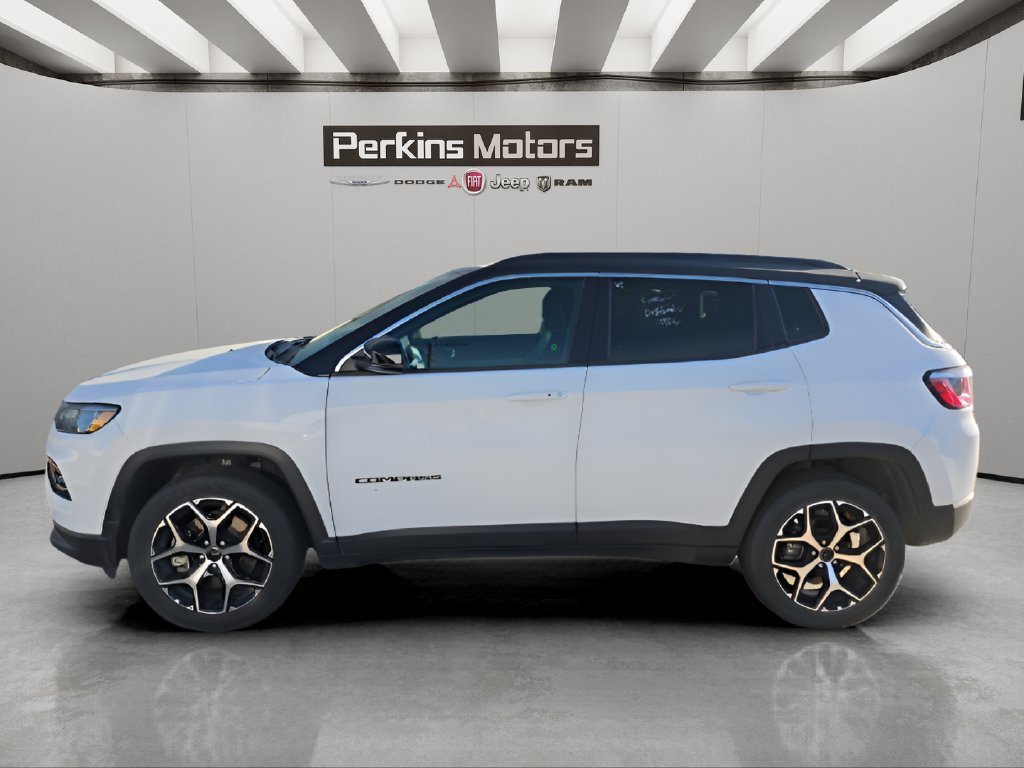 Used 2025 Jeep Compass Limited AWD/4WD image 2