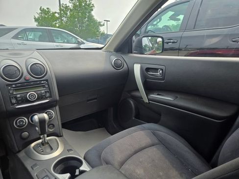 Used 2013 Nissan Rogue S AWD/4WD image 19