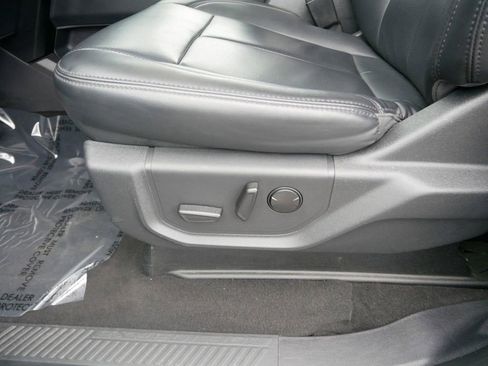 Certified 2024 Ford Expedition Max XLT image 8