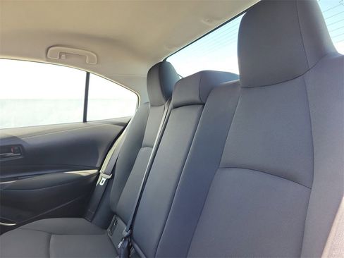 Certified 2022 Toyota Corolla LE image 12