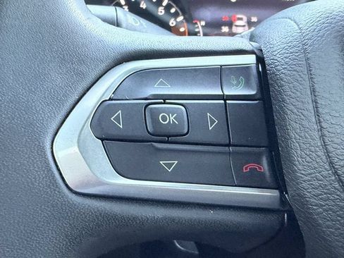 Used 2023 Jeep Compass Latitude AWD/4WD image 29