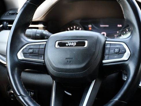 Used 2022 Jeep Compass Limited w/ Sun and Sound Group AWD/4WD image 19
