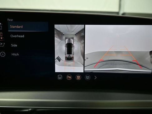 Used 2026 Cadillac Lyriq Signature Luxury AWD/4WD image 20