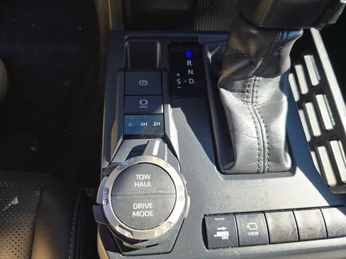 Used 2024 Toyota Tacoma TRD Sport image 33