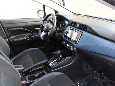 Used 2023 Nissan Versa SV image 17