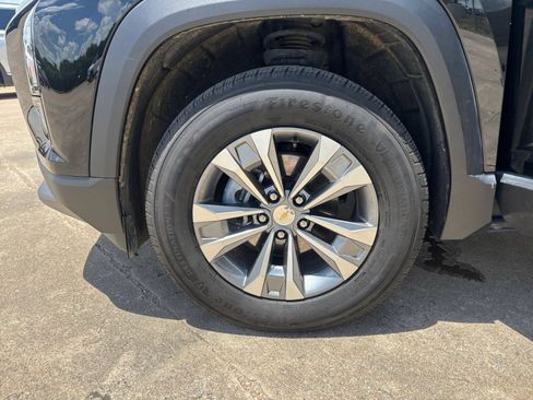 Used 2025 Chevrolet Equinox LT FWD image 30