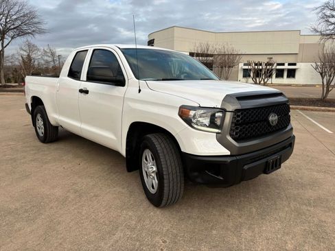 Used 2018 Toyota Tundra SR RWD image 3