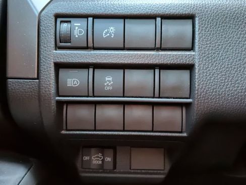 Used 2026 Toyota Tacoma SR5 RWD image 25