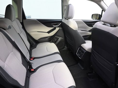 Used 2023 Subaru Forester Premium image 17