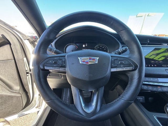 Used 2022 Cadillac XT4 Sport FWD image 27