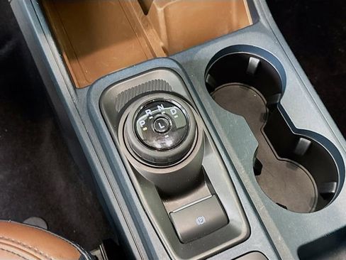 Used 2022 Ford Maverick Lariat image 19