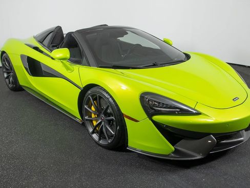 Used 2018 McLaren 570S Spider RWD image 29