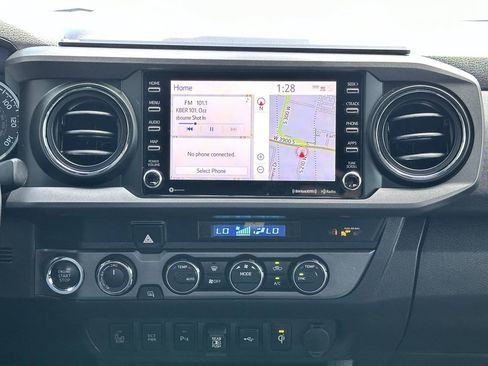 Used 2021 Toyota Tacoma TRD Sport w/ Technology Package AWD/4WD image 30