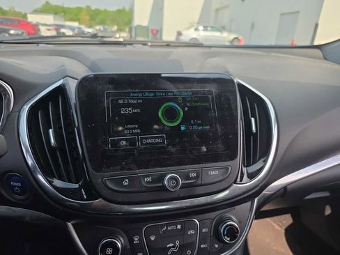 Used 2016 Chevrolet Volt Premier w/ Driver Confidence Package FWD image 9