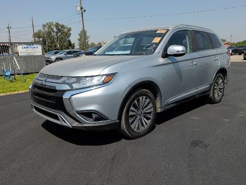 Used 2020 Mitsubishi Outlander SE AWD/4WD image 1