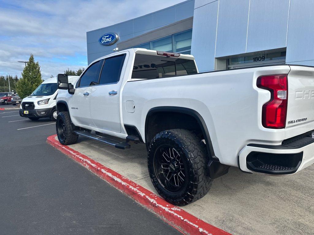 Used 2020 Chevrolet Silverado 2500 High Country w/ Z71 Off-Road Package AWD/4WD image 2
