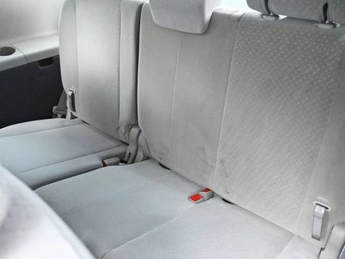 Used 2017 Toyota Sienna LE FWD image 18
