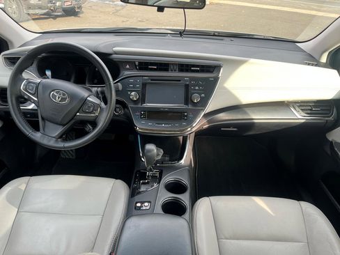 Used 2016 Toyota Avalon XLE Premium image 13