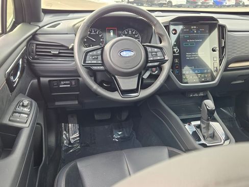Used 2025 Subaru Forester Touring image 22