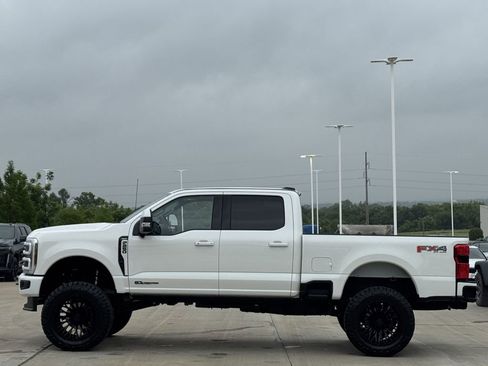 Used 2025 Ford F250 Lariat w/ Chrome Package AWD/4WD image 3