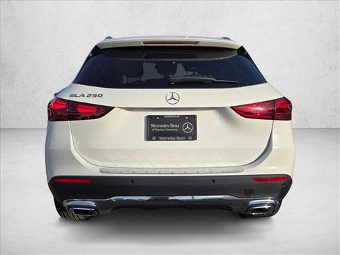 Certified 2025 Mercedes-Benz GLA 250 image 6