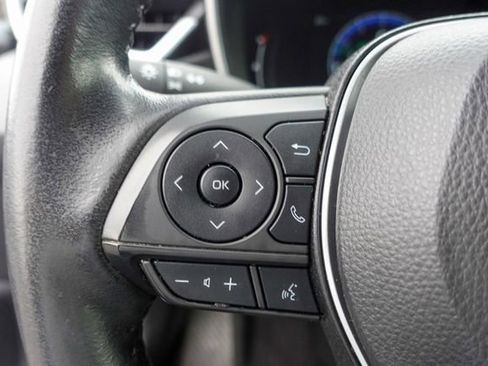 Certified 2023 Toyota Corolla XSE image 18