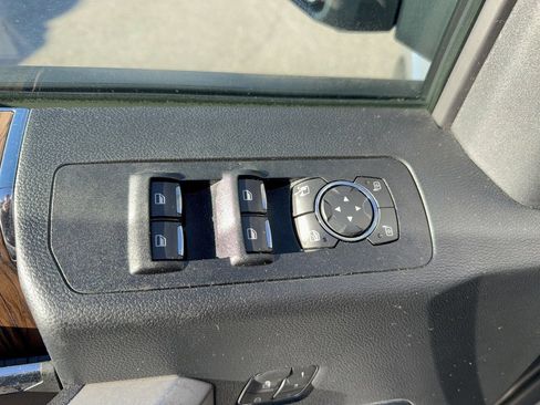 Certified 2019 Ford F150 Lariat image 9