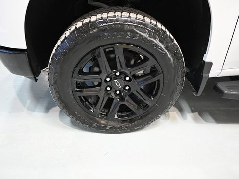 New 2026 Chevrolet Silverado 1500 Custom Trail Boss w/ LPO, Dark Essentials Package image 27