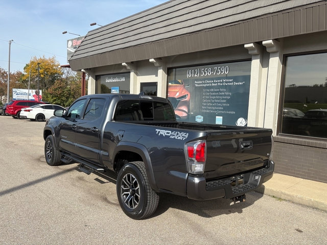 Used 2022 Toyota Tacoma TRD Sport AWD/4WD image 3