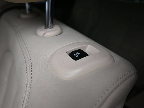 Used 2022 BMW X7 xDrive40i w/ Executive Package AWD/4WD image 38