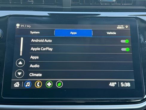 Used 2023 Chevrolet Bolt EUV LT image 20