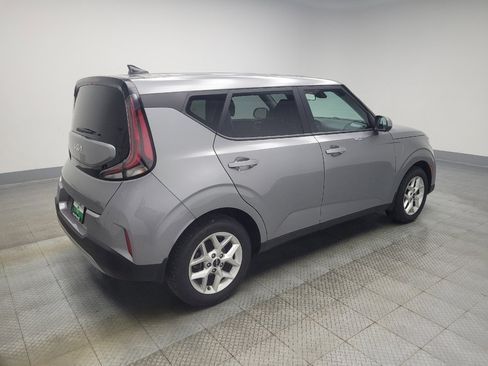 Used 2023 Kia Soul LX w/ LX Technology Package image 10