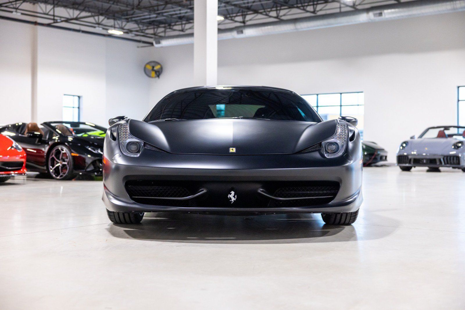Used 2011 Ferrari 458 Italia Coupe RWD image 2