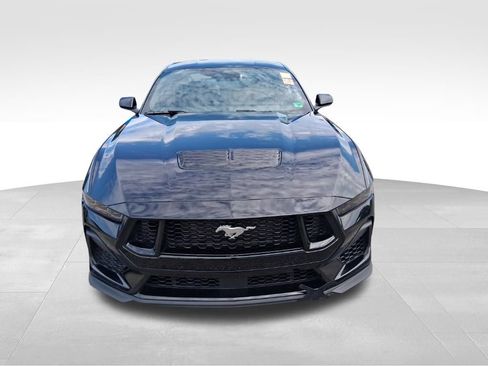 Used 2025 Ford Mustang GT Premium w/ GT Performance Package RWD image 2