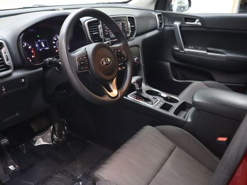 Used 2019 Kia Sportage LX image 18