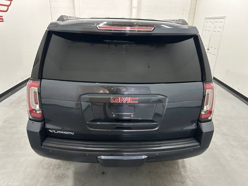 Used 2019 GMC Yukon SLT w/ Graphite Performance Edition RWD image 10